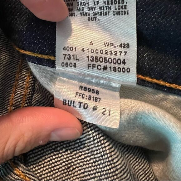 Levi’s 505 straight leg jeans. Size 4 short - Picture 8 of 10